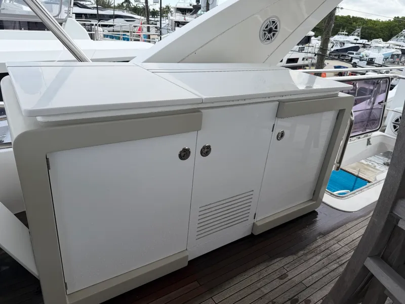 Slide: The Image of Azimut 72 Fly Bridge 2017 - 11