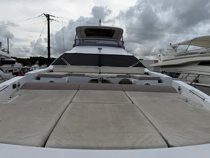 Slide: The Image of Azimut 72 Fly Bridge 2017 - 12