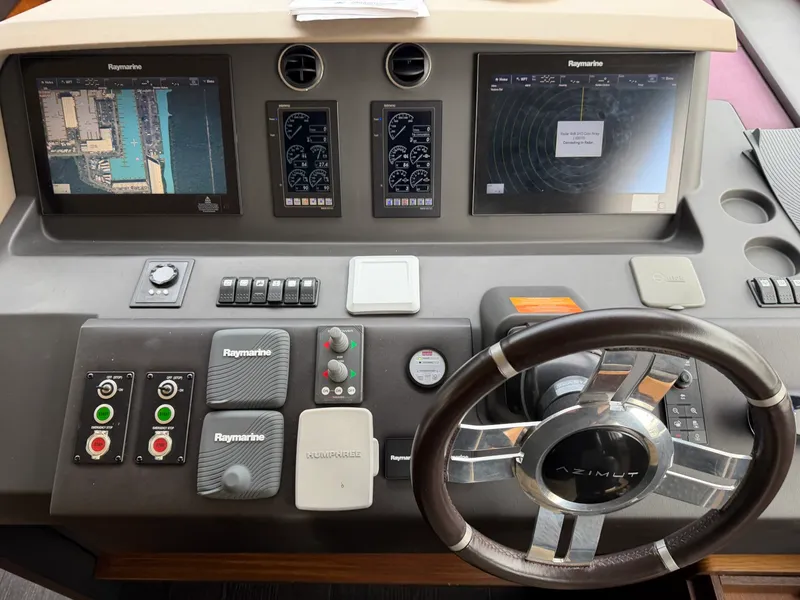 Slide: The Image of Azimut 72 Fly Bridge 2017 - 31