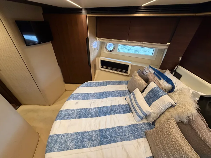 Slide: The Image of Azimut 72 Fly Bridge 2017 - 38
