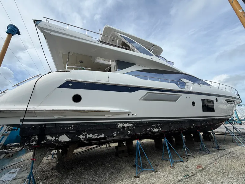Slide: The Image of Azimut 72 Fly Bridge 2017 - 4