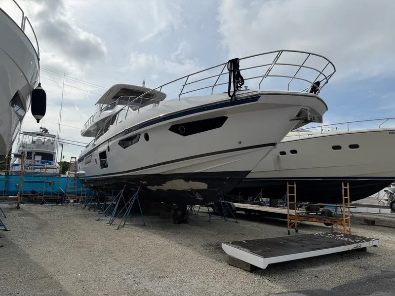 Slide: The Image of Azimut 72 Fly Bridge 2017 - 6