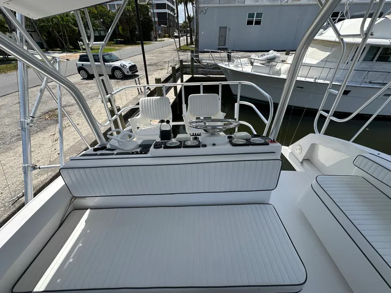 Slide: The Image of Luhrs 40 Convertible 2003 - 13