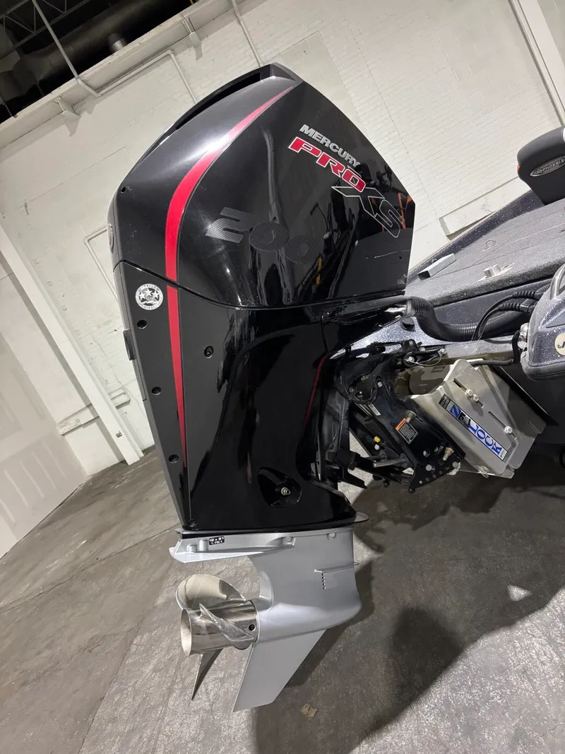 The Image of Phoenix Bass Boat 819 Pro 2021 - 0