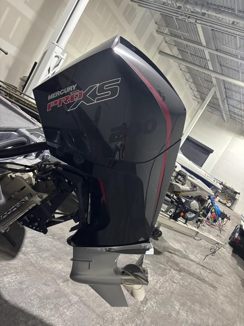 Slide: The Image of Phoenix Bass Boat 819 Pro 2021 - 10