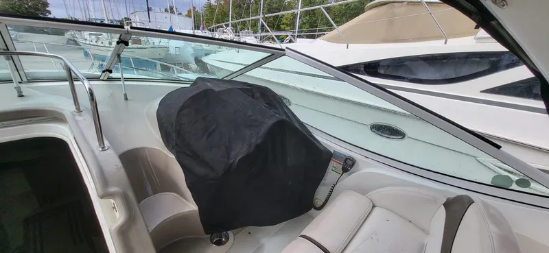 Slide: The Image of Cruisers Yachts 330 2008 - 12