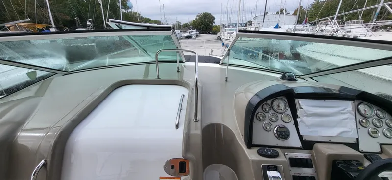 Slide: The Image of Cruisers Yachts 330 2008 - 15