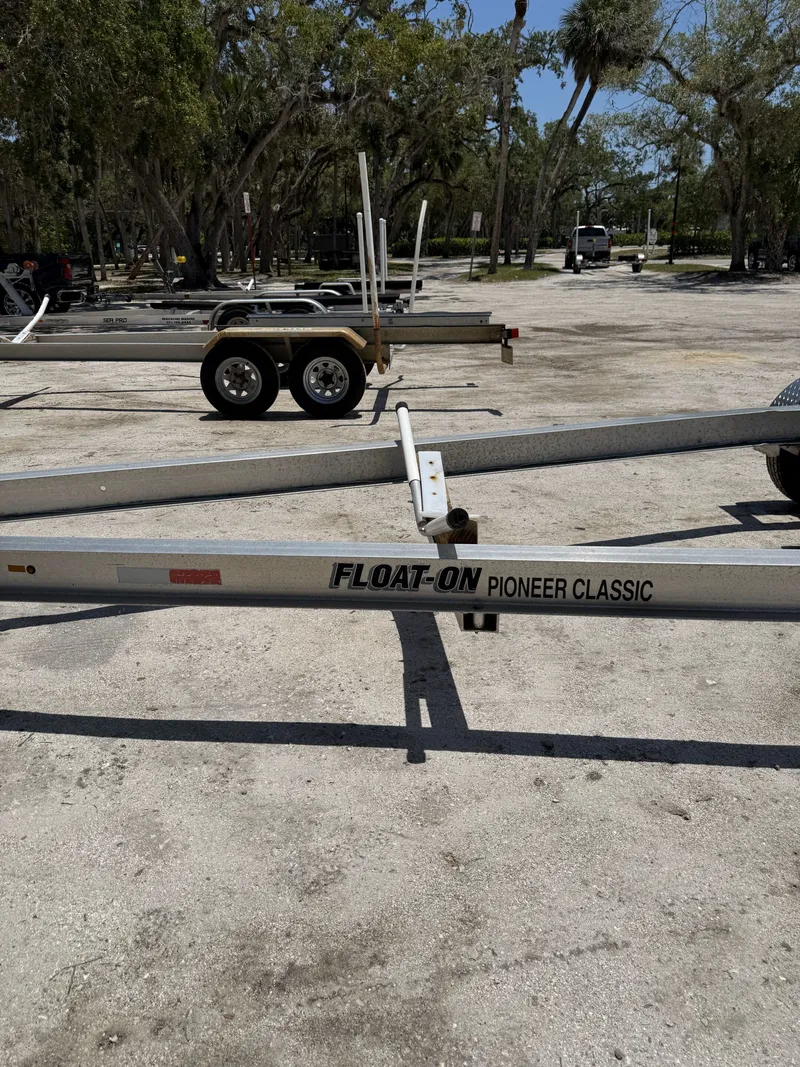 Slide: The Image of Tidewater 230 CC 2016 - 14