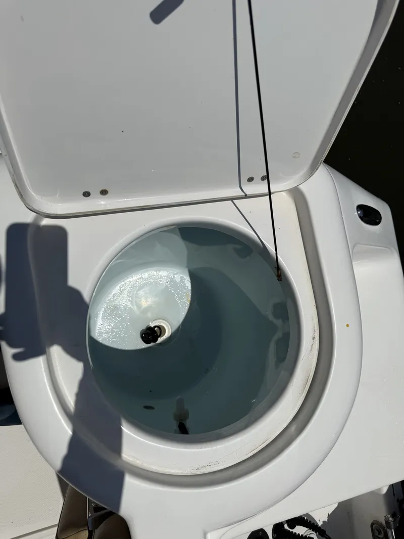 Slide: The Image of Tidewater 230 CC 2016 - 4