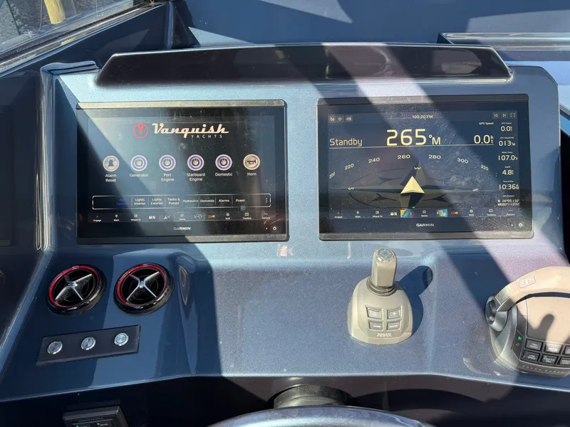 Slide: The Image of Vanquish VQ 45 2022 - 18