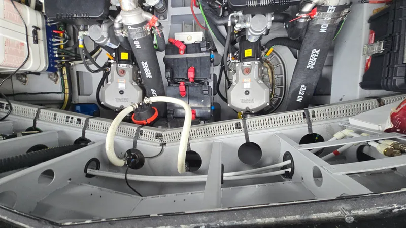 Slide: The Image of Vanquish VQ 45 2022 - 22