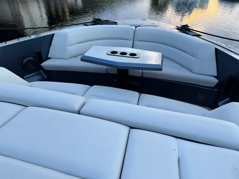 Slide: The Image of Vanquish VQ 45 2022 - 27