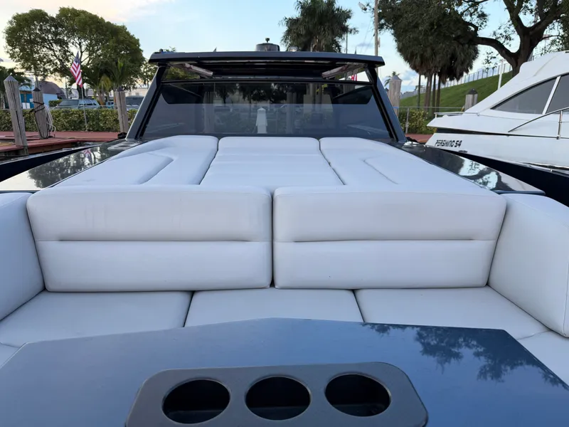 Slide: The Image of Vanquish VQ 45 2022 - 29