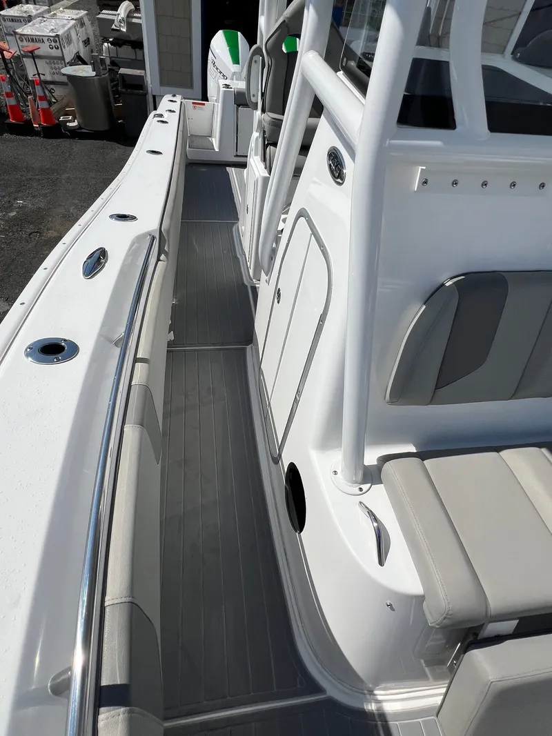 Slide: The Image of Cape Horn Yachts 34XS 2023 - 20