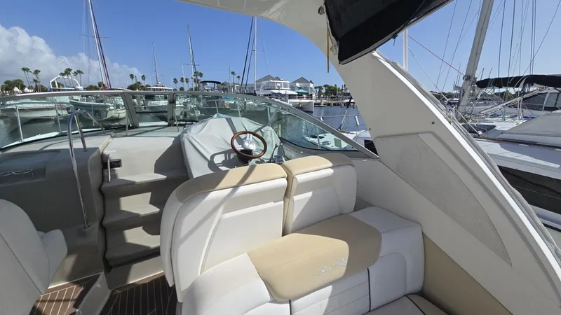 Slide: The Image of Sea Ray 350 Sundancer 2010 - 14