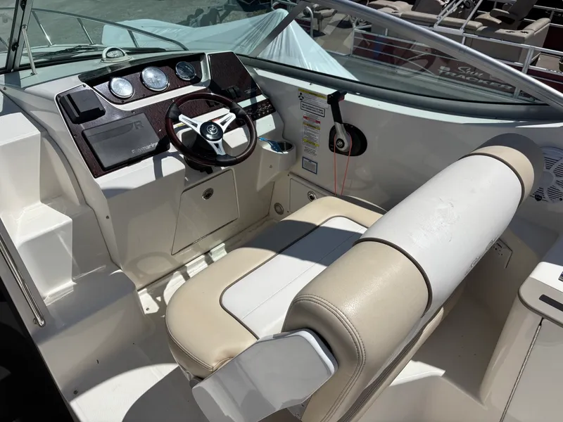 Slide: The Image of Sea Ray 260 Sundancer 2013 - 16
