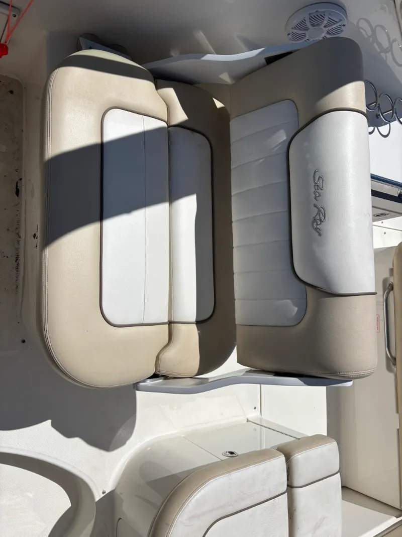 Slide: The Image of Sea Ray 260 Sundancer 2013 - 18