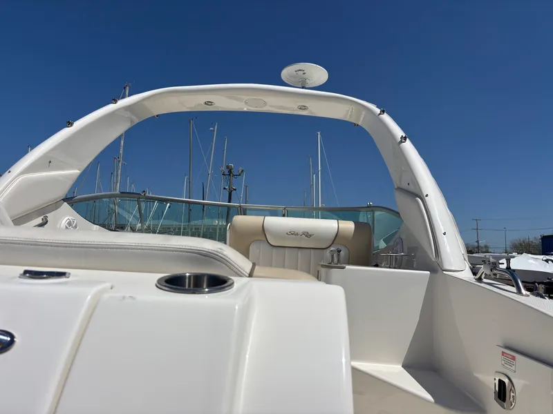 Slide: The Image of Sea Ray 260 Sundancer 2013 - 19