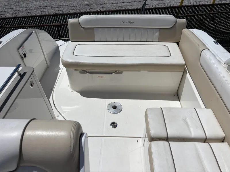 Slide: The Image of Sea Ray 260 Sundancer 2013 - 2