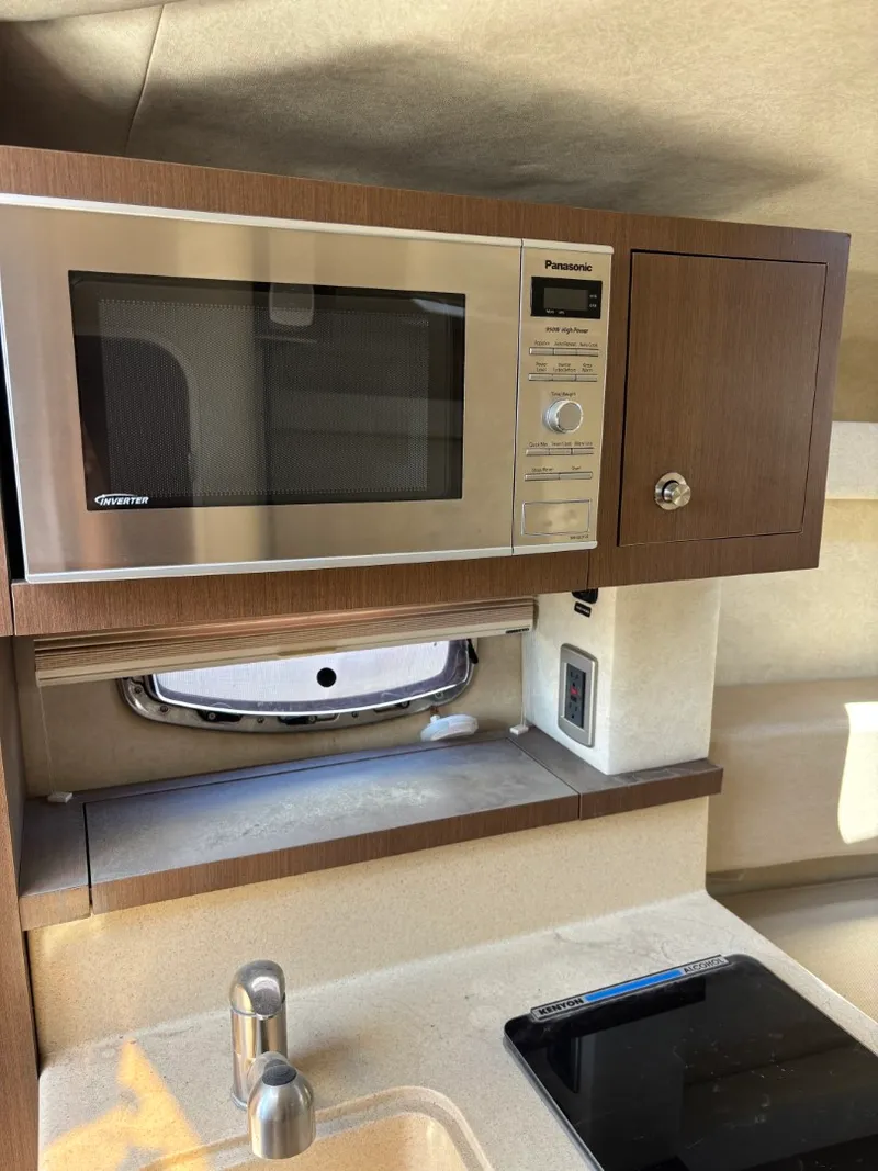 Slide: The Image of Sea Ray 260 Sundancer 2013 - 24