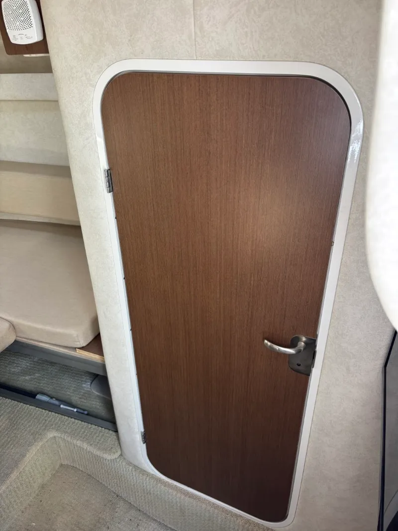 Slide: The Image of Sea Ray 260 Sundancer 2013 - 29