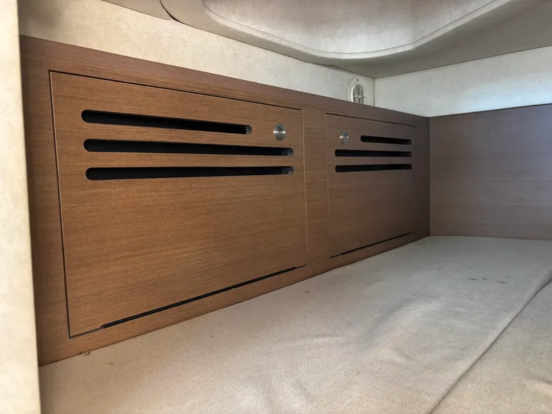 Slide: The Image of Sea Ray 260 Sundancer 2013 - 32