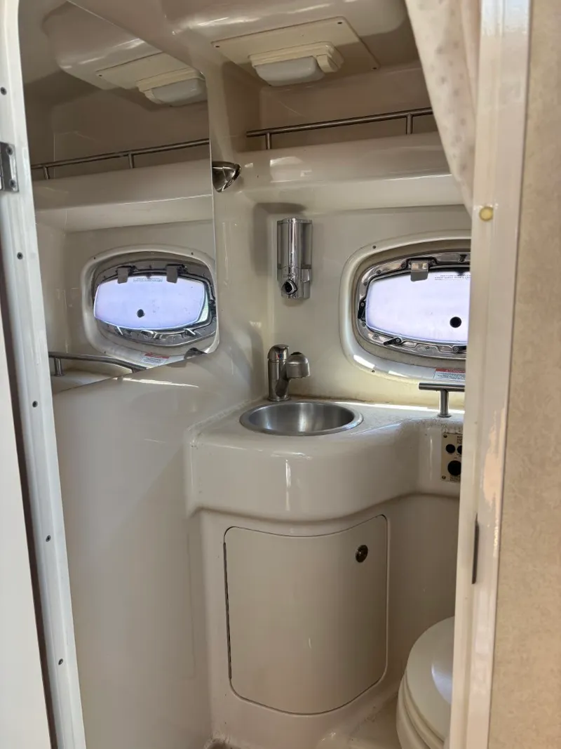 Slide: The Image of Sea Ray 260 Sundancer 2013 - 34