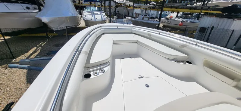 Slide: The Image of Boston Whaler 320 Outrage 2004 - 13