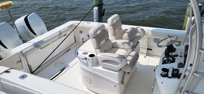 Slide: The Image of Boston Whaler 320 Outrage 2004 - 3