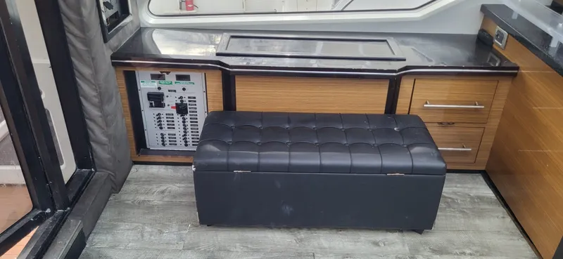 Slide: The Image of Marquis 40 SC 2008 - 19