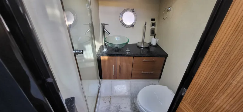 Slide: The Image of Marquis 40 SC 2008 - 2