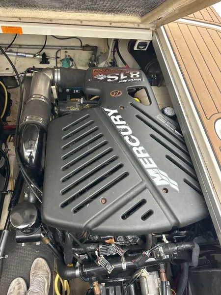 Slide: The Image of Chaparral 350 Signature 2004 - 9