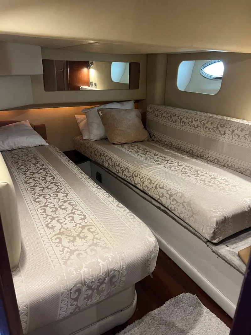 Slide: The Image of Sea Ray 44 Sedan Bridge 2006 - 15