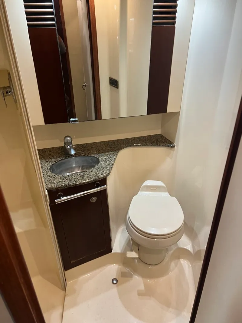 Slide: The Image of Sea Ray 44 Sedan Bridge 2006 - 18