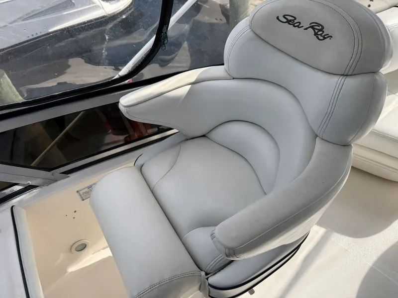 Slide: The Image of Sea Ray 44 Sedan Bridge 2006 - 22