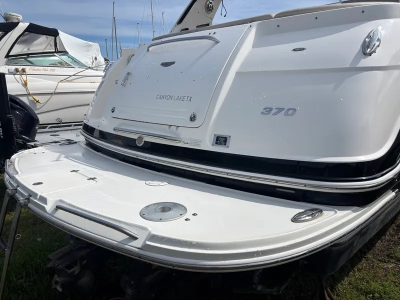 Slide: The Image of Chaparral 370 Signature 2013 - 10