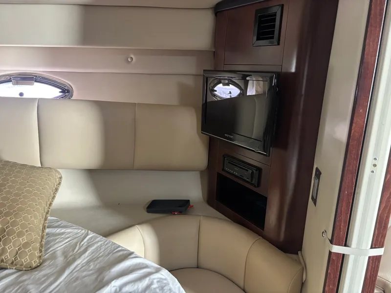 Slide: The Image of Chaparral 370 Signature 2013 - 21