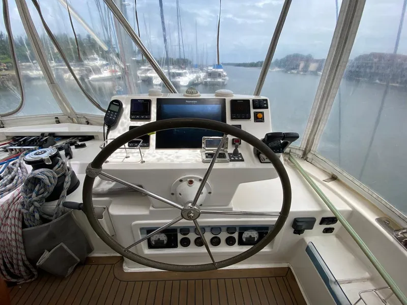 Slide: The Image of Robertson & Caine Leopard 58 2018 - 13