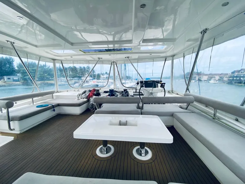 Slide: The Image of Robertson & Caine Leopard 58 2018 - 14