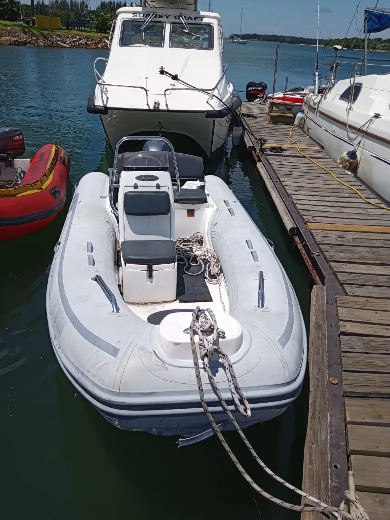 Slide: The Image of Robertson & Caine Leopard 58 2018 - 19