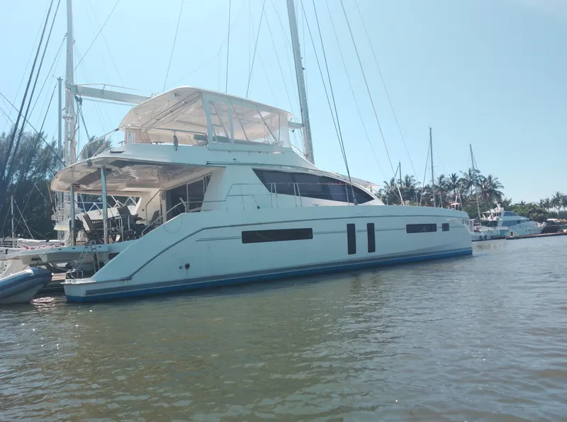 Slide: The Image of Robertson & Caine Leopard 58 2018 - 22