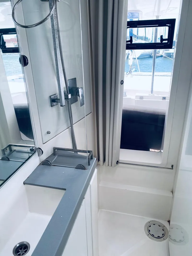 Slide: The Image of Robertson & Caine Leopard 58 2018 - 9