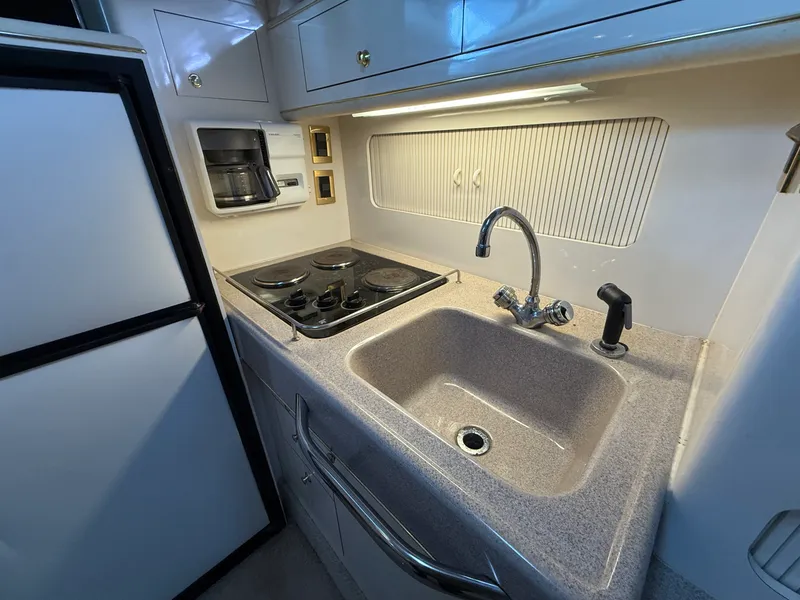 Slide: The Image of Sea Ray 400 EC 1997 - 10