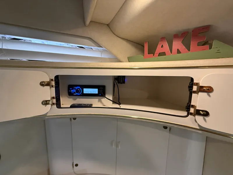 Slide: The Image of Sea Ray 400 EC 1997 - 11