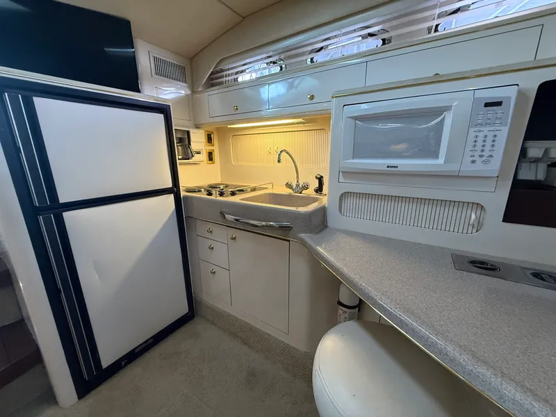 Slide: The Image of Sea Ray 400 EC 1997 - 13