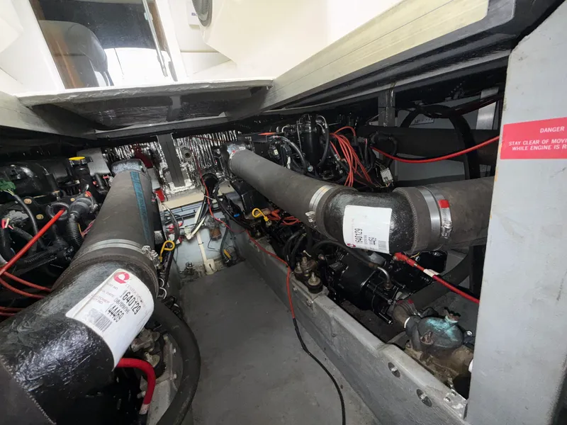 Slide: The Image of Sea Ray 400 EC 1997 - 17