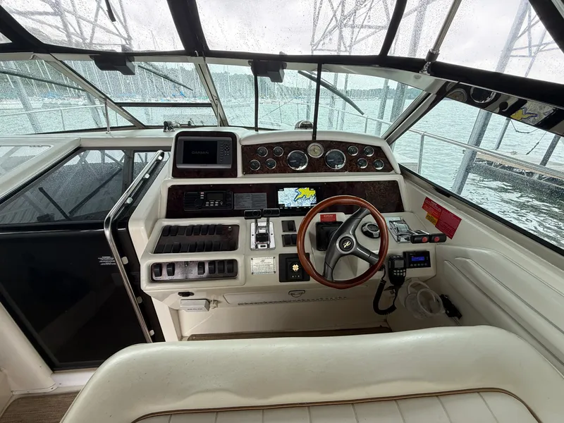 Slide: The Image of Sea Ray 400 EC 1997 - 31