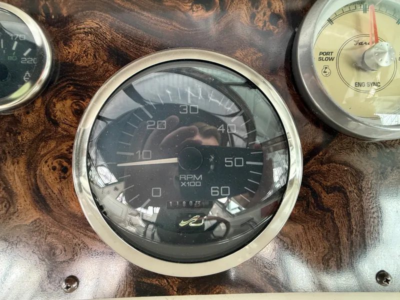 Slide: The Image of Sea Ray 400 EC 1997 - 4