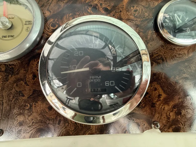 Slide: The Image of Sea Ray 400 EC 1997 - 5