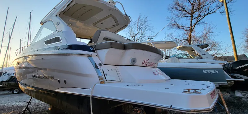 Slide: The Image of Regal 35 Sport Coupe 2018 - 10